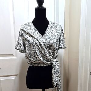 NWOT Elegant Black and White Wrap Top